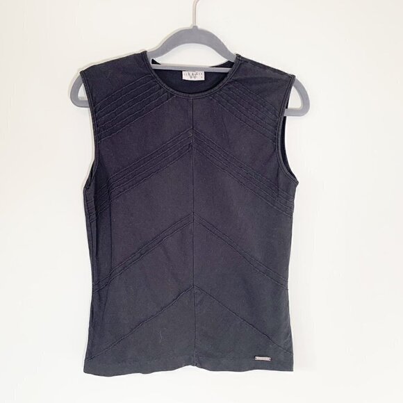 Ted Baker black textured sleeveless stretch waist length fitted tank top - Picture 1 of 7